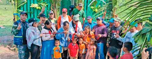 Entregan viviendas a comunidades mayagnas