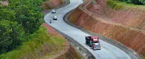 Inauguran puente y tramo de carretera