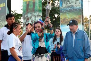 Antorcha Libertaria recorre la Patria Azul y Blanco