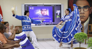 UNAN Managua celebra 137 aniversario de la obra Azul