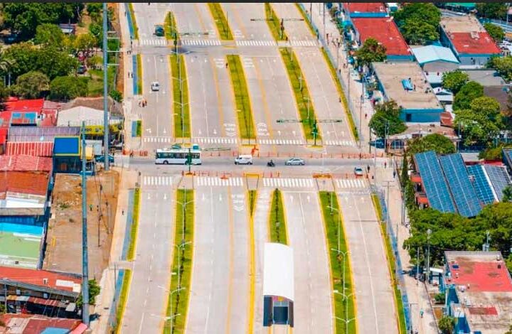 Inician construcción del tramo II y III de la Pista Héroes de la Insurrección